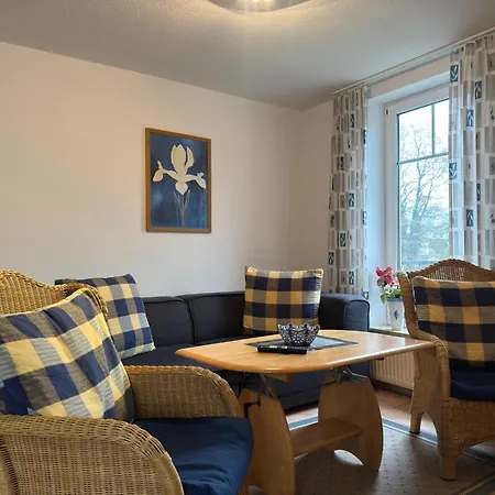 Spacious With Balcony Apartment *