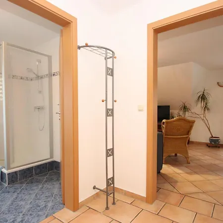 Spacious With Balcony Graal-Mueritz